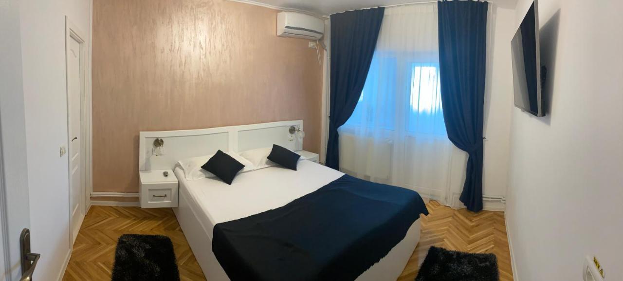 فندق Casa Cattleya Târgu Jiu المظهر الخارجي الصورة