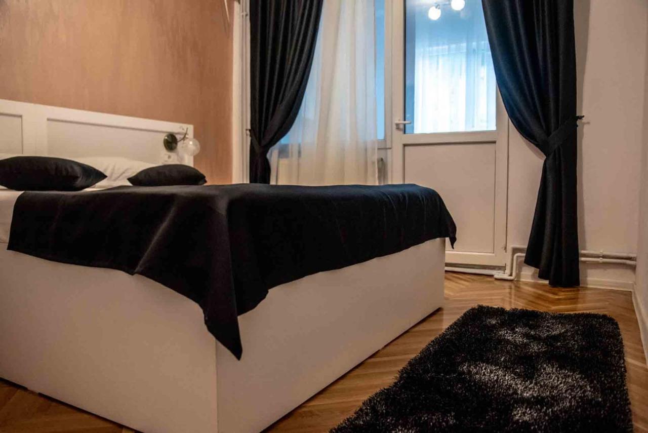 فندق Casa Cattleya Târgu Jiu المظهر الخارجي الصورة